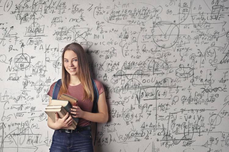 Behaviorally Informed Emails Boost Student Math Progress, Study Finds